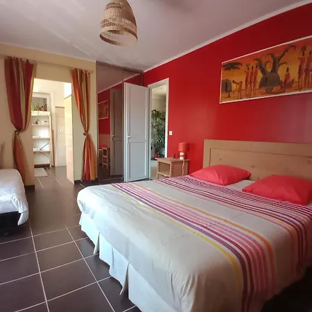 Karibu Normandy - Maasai 3*